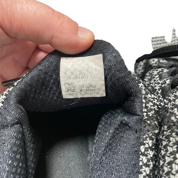 Adidas Women’s Cloudfoam Ultimate Running Shoes in Black/White Size 6 - Picture 10 of 14